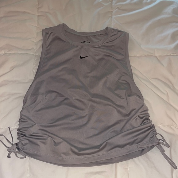 Nike High Neck Workout Top - Picture 1 of 2